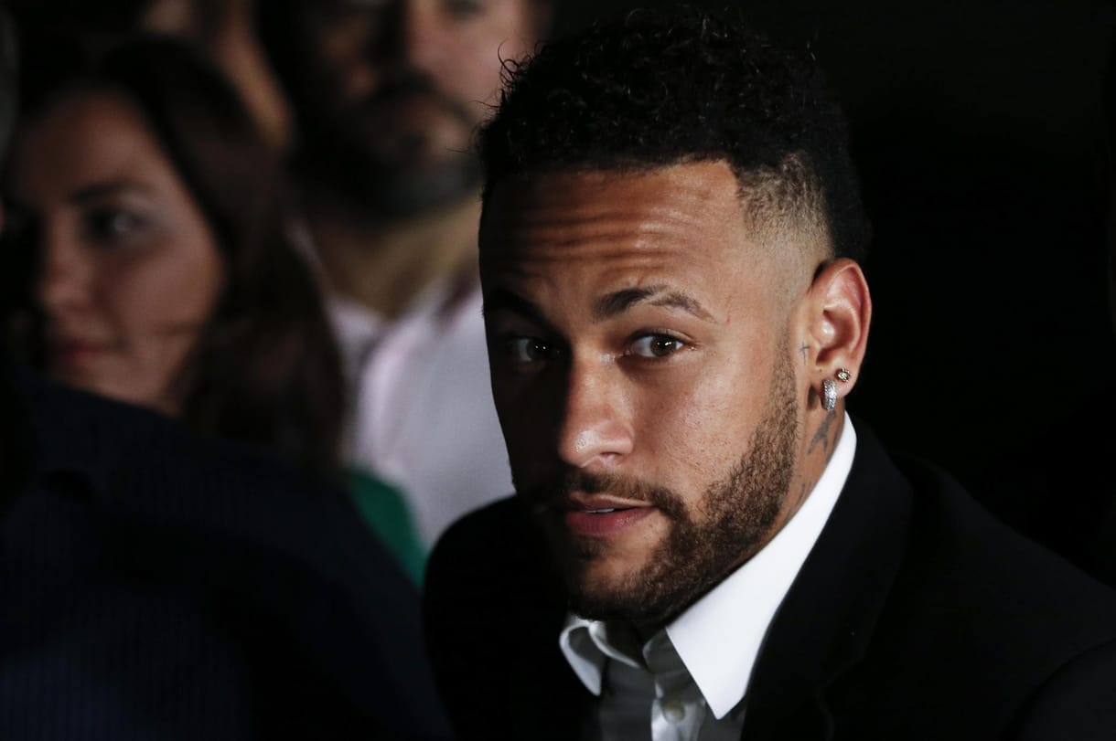 Neymar azért támogatja Bolsonarot, mert az elnök adócsalási ügyben megkegyelmezett neki