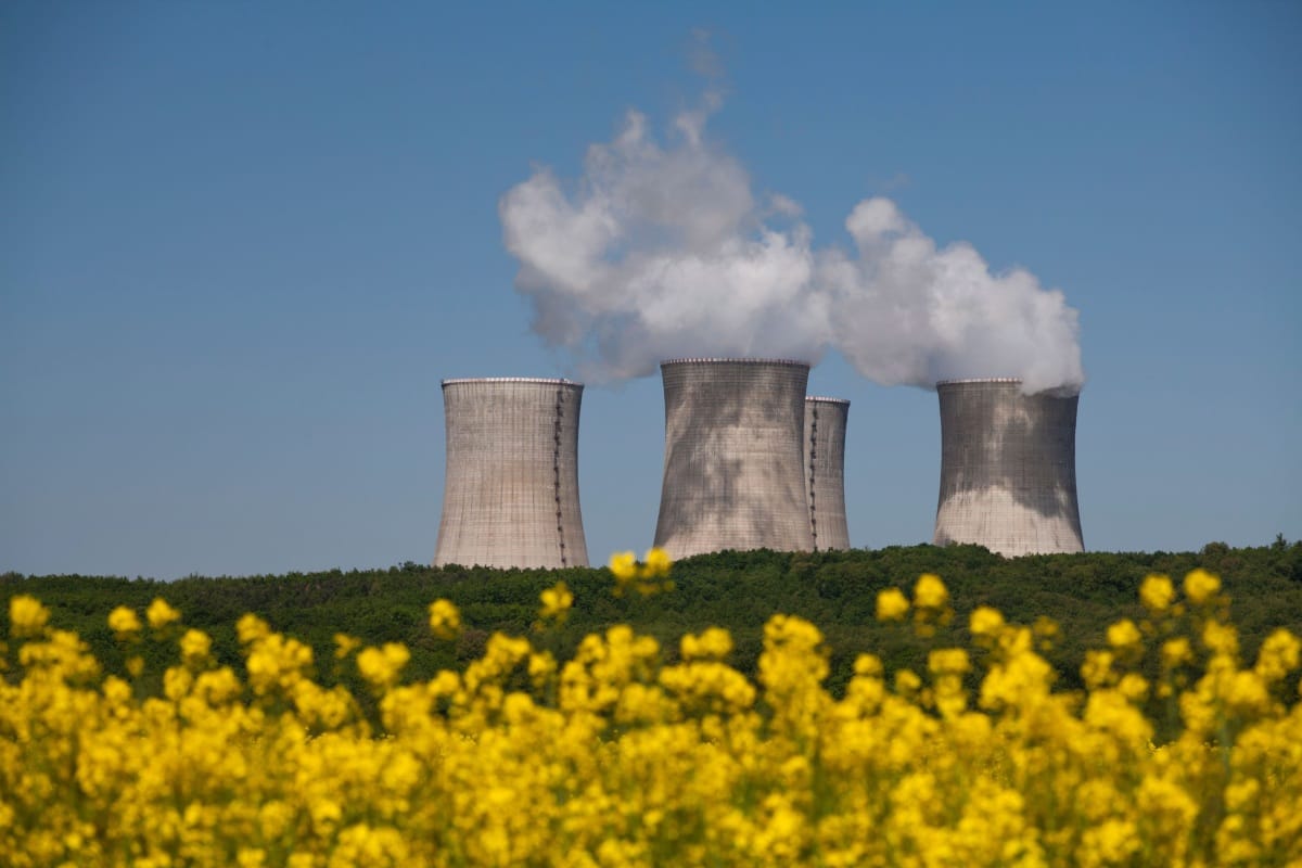 Magyarország beszállna a mohi atomerőműbe és a bősi vízerőműbe