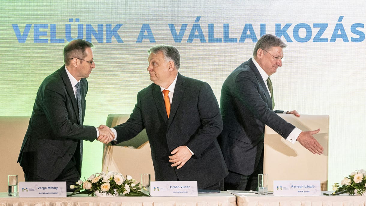 Fülke: Így omlott össze a költségvetés, amíg Magyar Péterre figyeltünk
