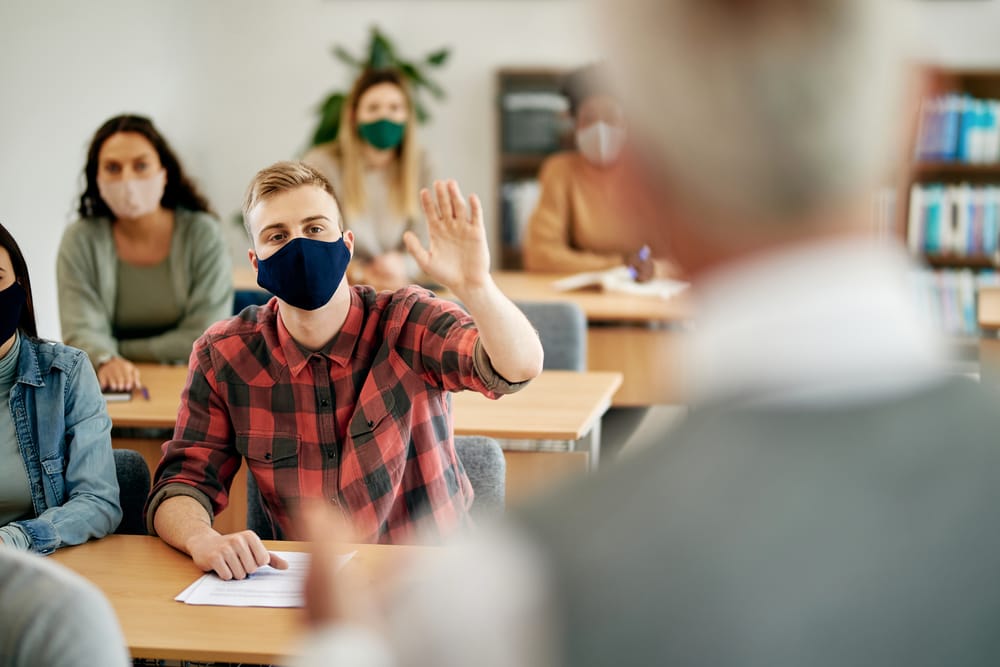 Dübörög a járvány: 8 tipp tanároknak