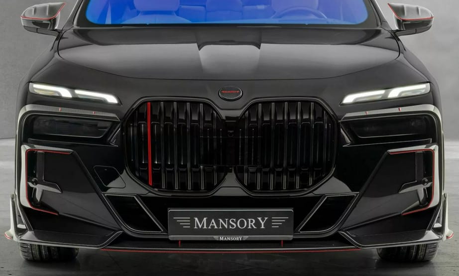 Vészjóslóan sötét hangulatú a legújabb 7-es BMW