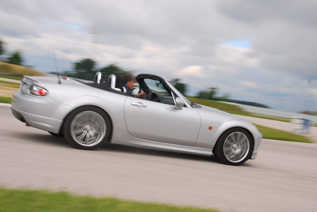 Használt autó: Mazda MX-5 vagy Mini Cabrio?