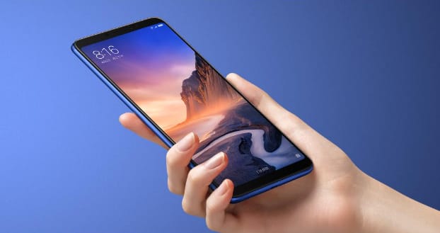 Óriási kijelző, óriási akku: bemutatták az igazán nagy Xiaomi-telefont