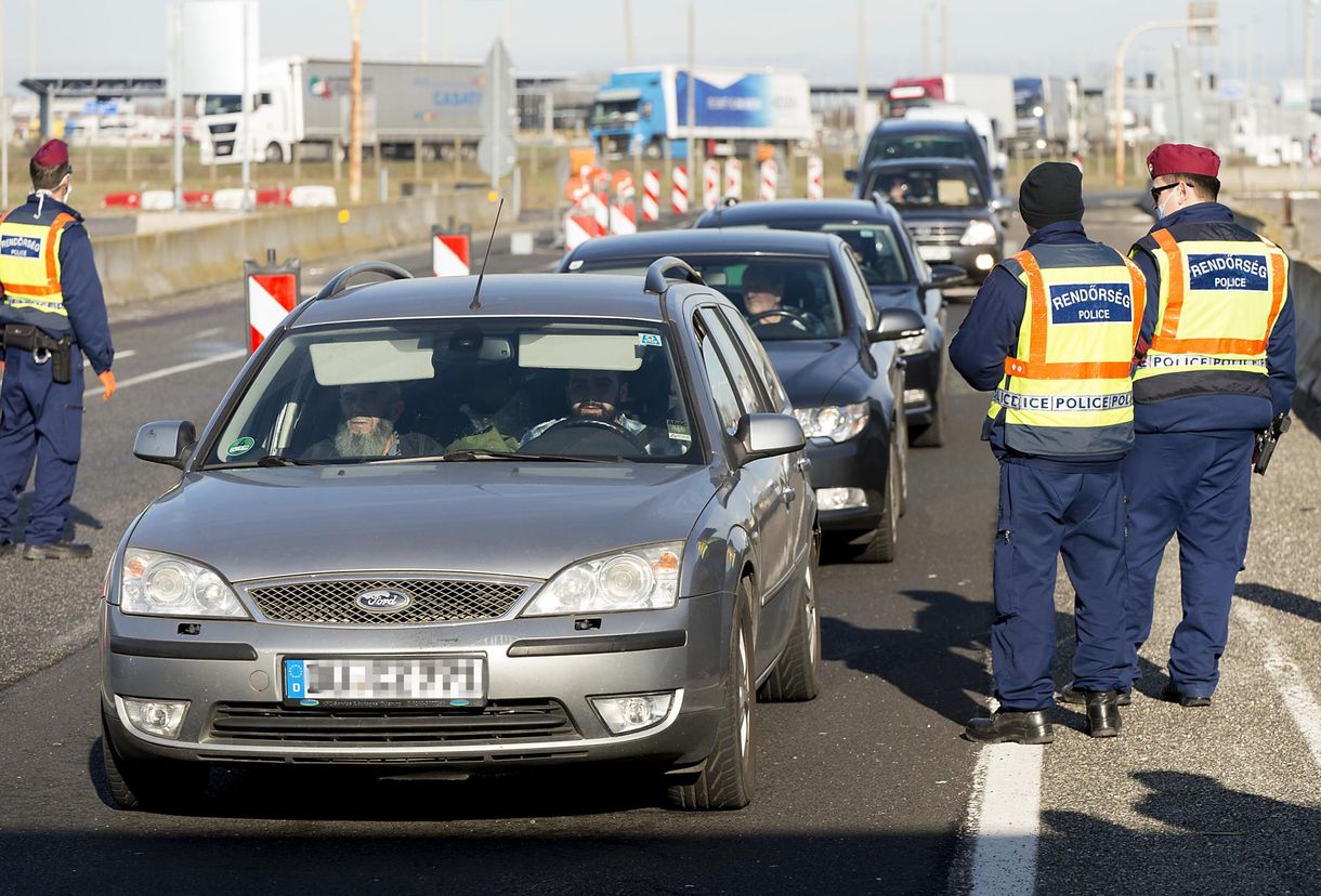 Péntektől megnyílik a magyar–horvát határ