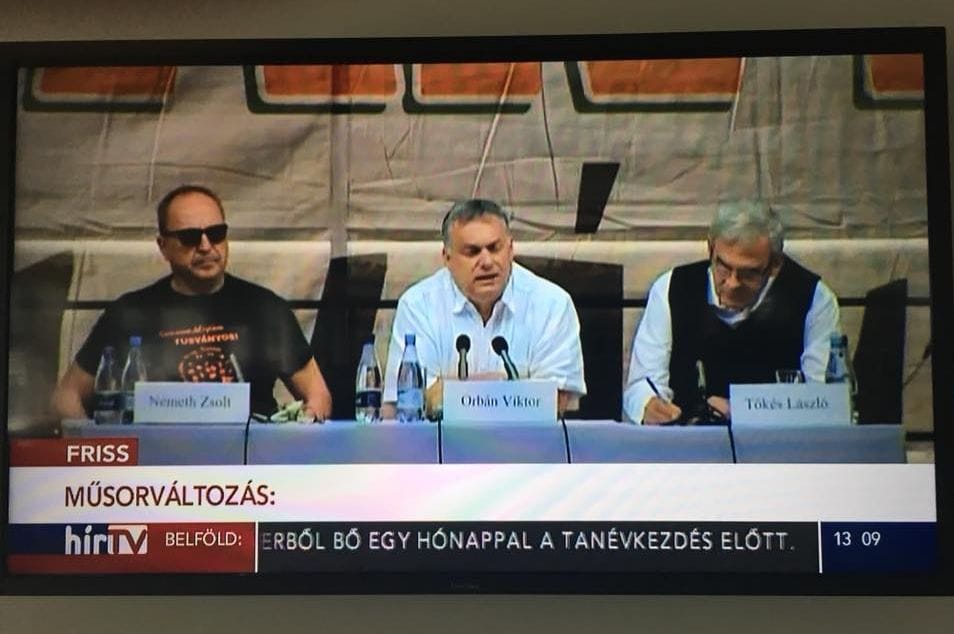 És akkor Orbán megjelent a HírTV-ben – fotó