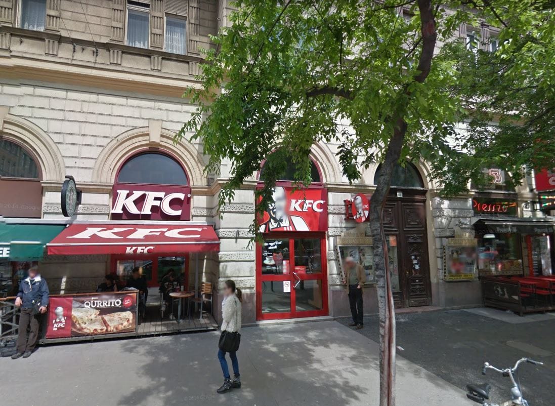 Különös cég biztonsági őre verte meg az Index újságíróját a KFC-ben