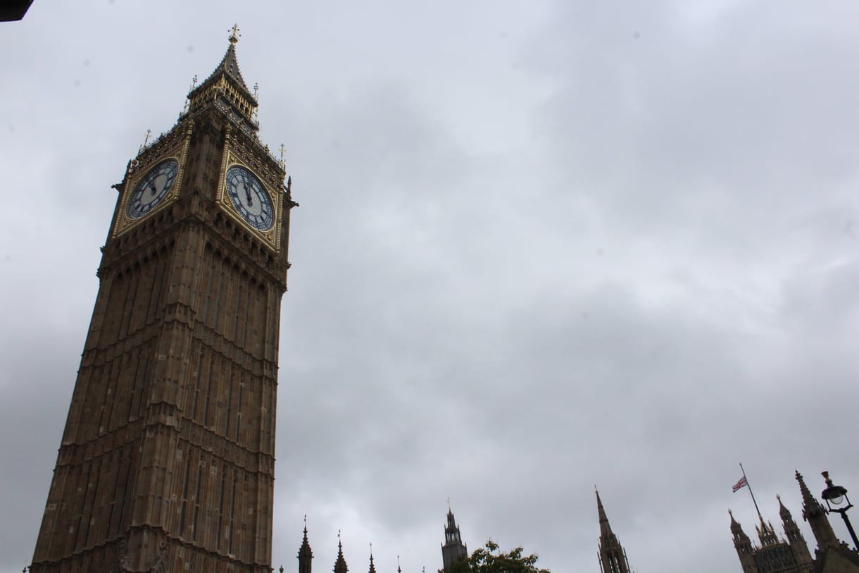 400 ezer forintos megélhetési segélyt kap több millió család Nagy-Britanniában