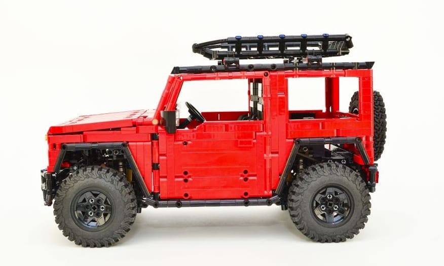 Az eredetinél is cukibb az összelegózható Suzuki Jimny