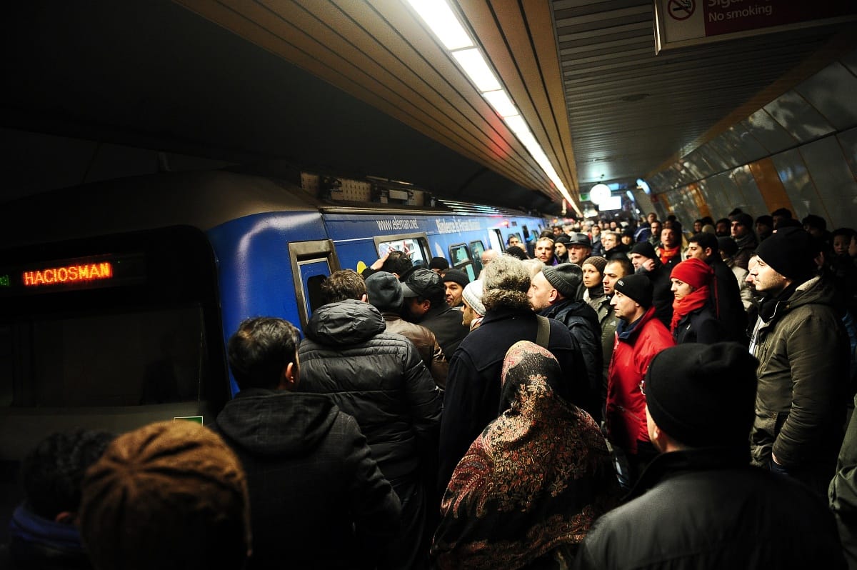 Házi készítésű bomba robbanhatott az isztambuli metrónál