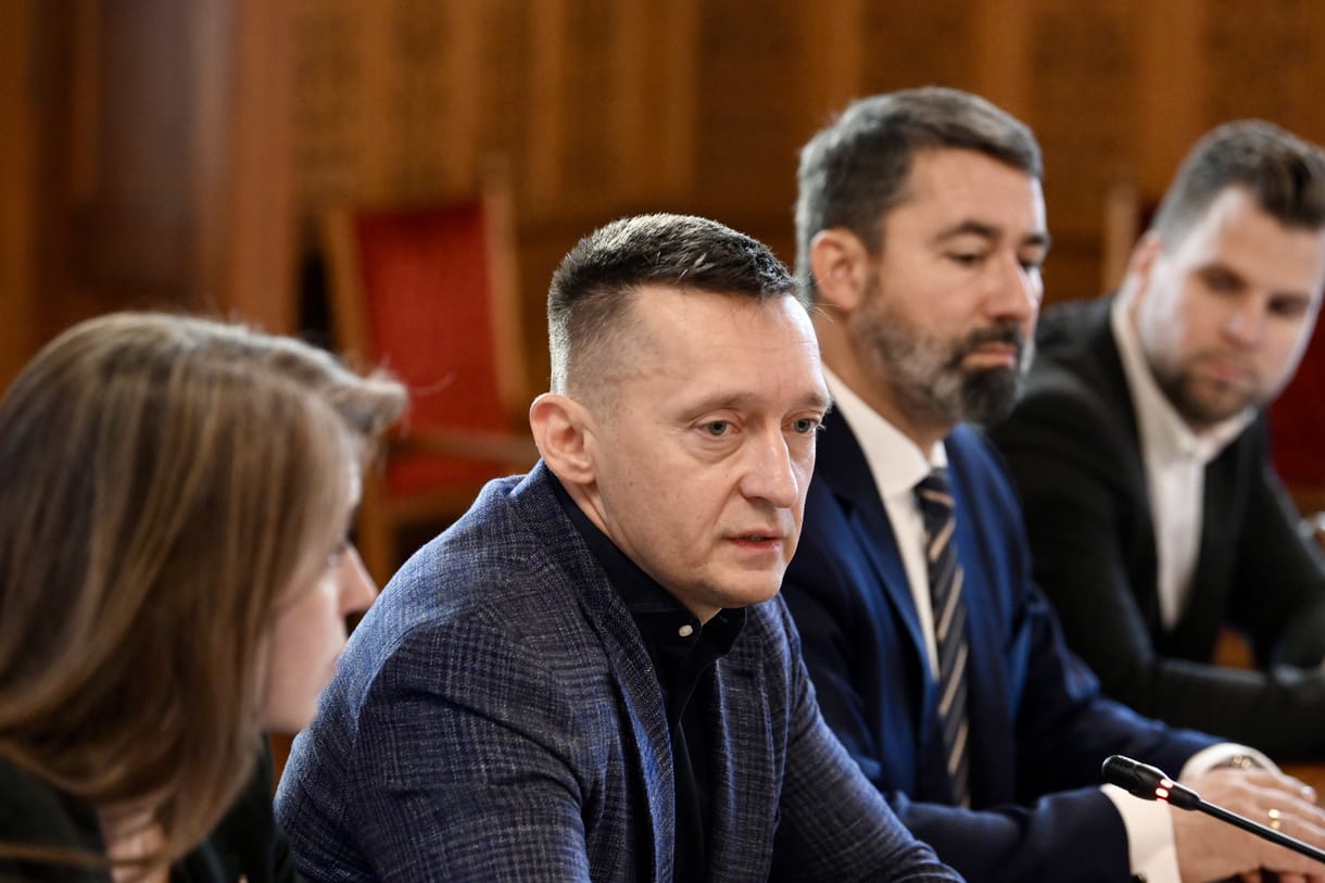 Rogán Antal hosszú vizsgálat után vetetheti le magát a szankciós listáról