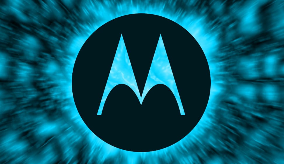 Hajlítható kijelzővel hozná vissza a Motorola minden idők egyik legkedveltebb telefonját