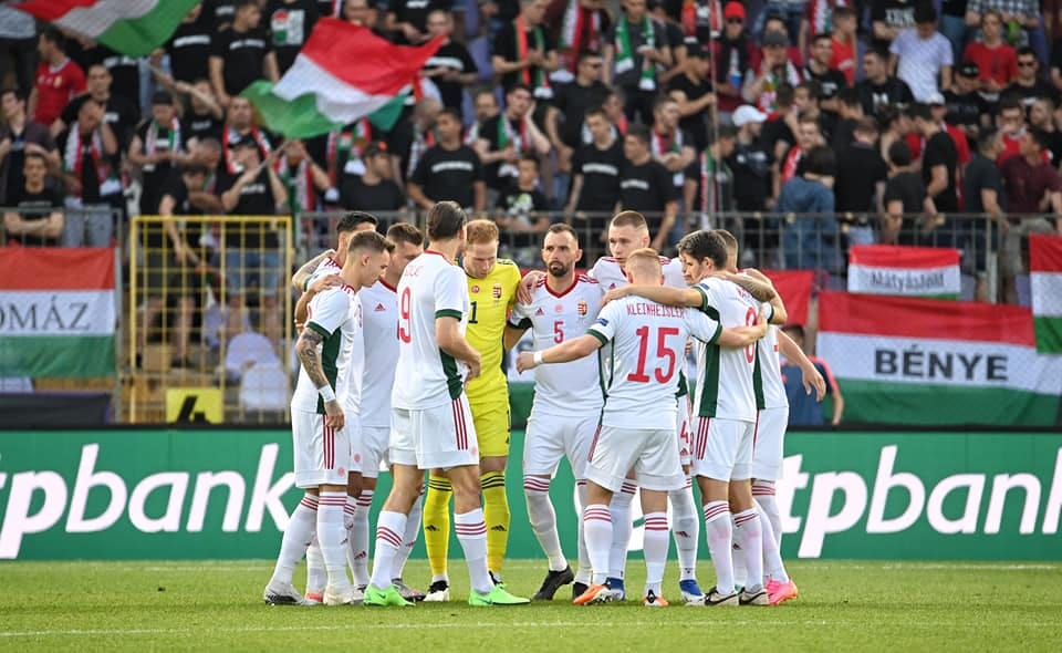 Érthetetlennek nevezte az ír kapitány, hogy a magyar drukkerek kifütyülték a letérdelő játékosait