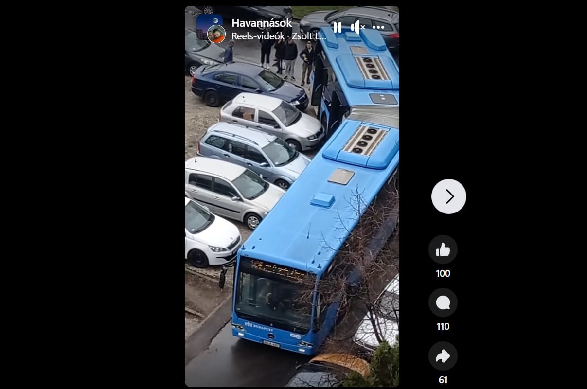 Eltévedt egy busz a Havanna-lakótelepen, és a parkoló autókat sem kímélte