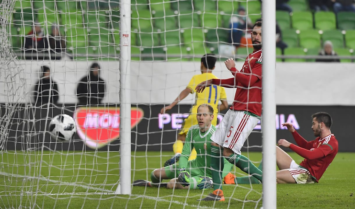 Kínos égés: 3-2-re alázták Szalaiékat a kazahok