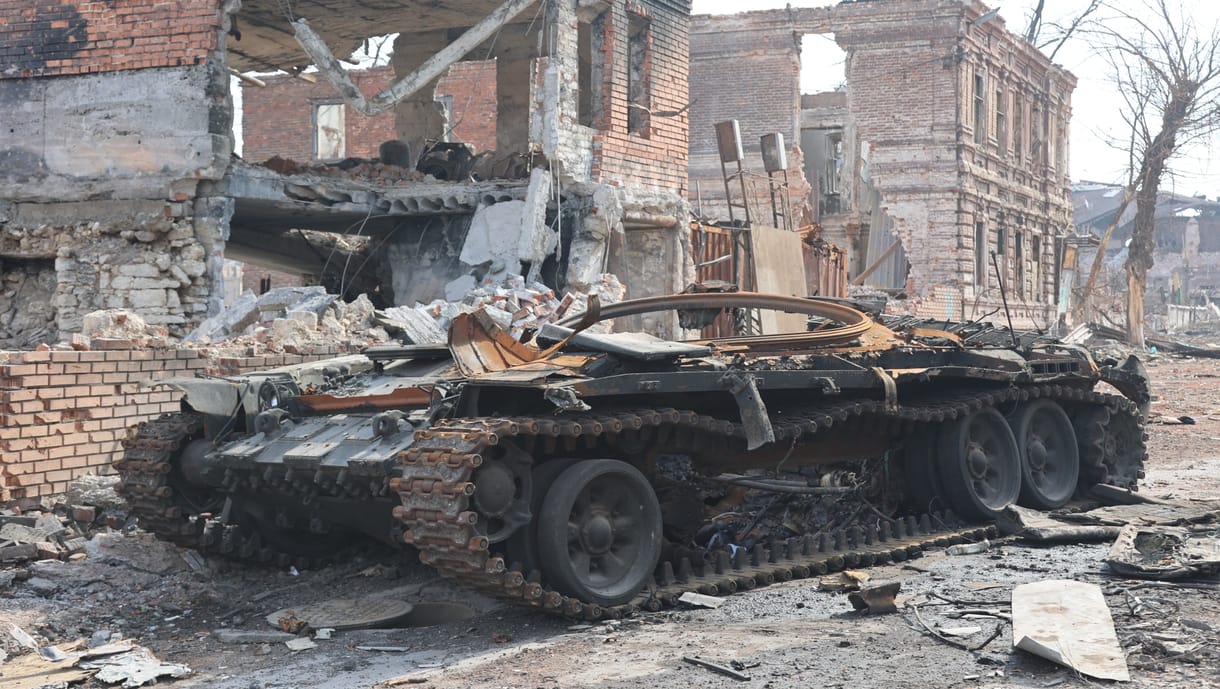 Utolsó csatájukra készülnek Mariupol védői