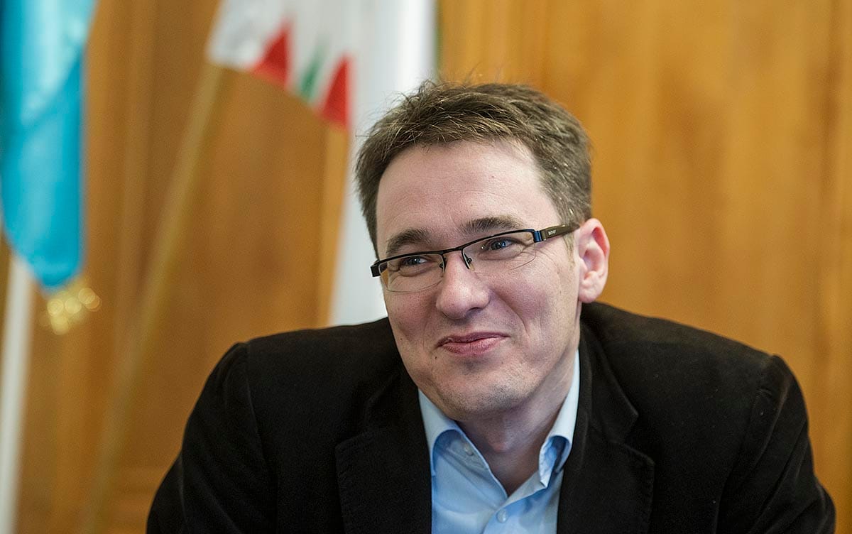 Karácsony: Már jövő szerdán adjon zöld utat a város a népszavazásra