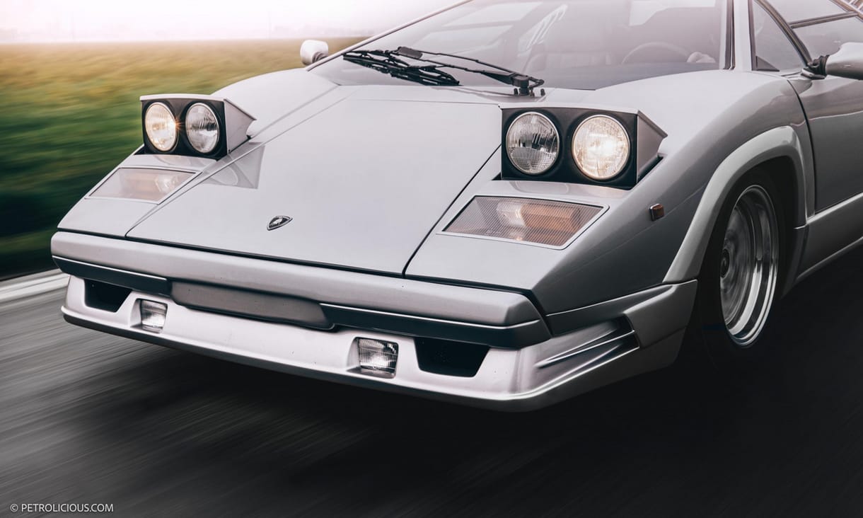 Konkrétan ez az utolsó legyártott Lamborghini Countach 1990-ből