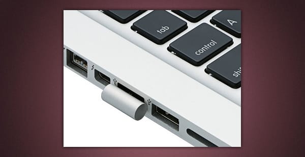 Látott már ilyen kicsi USB drive-ot?