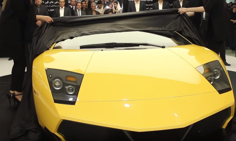 Iránban az utolsó csavarig lemásoltak egy Lamborghini sportautót – videó
