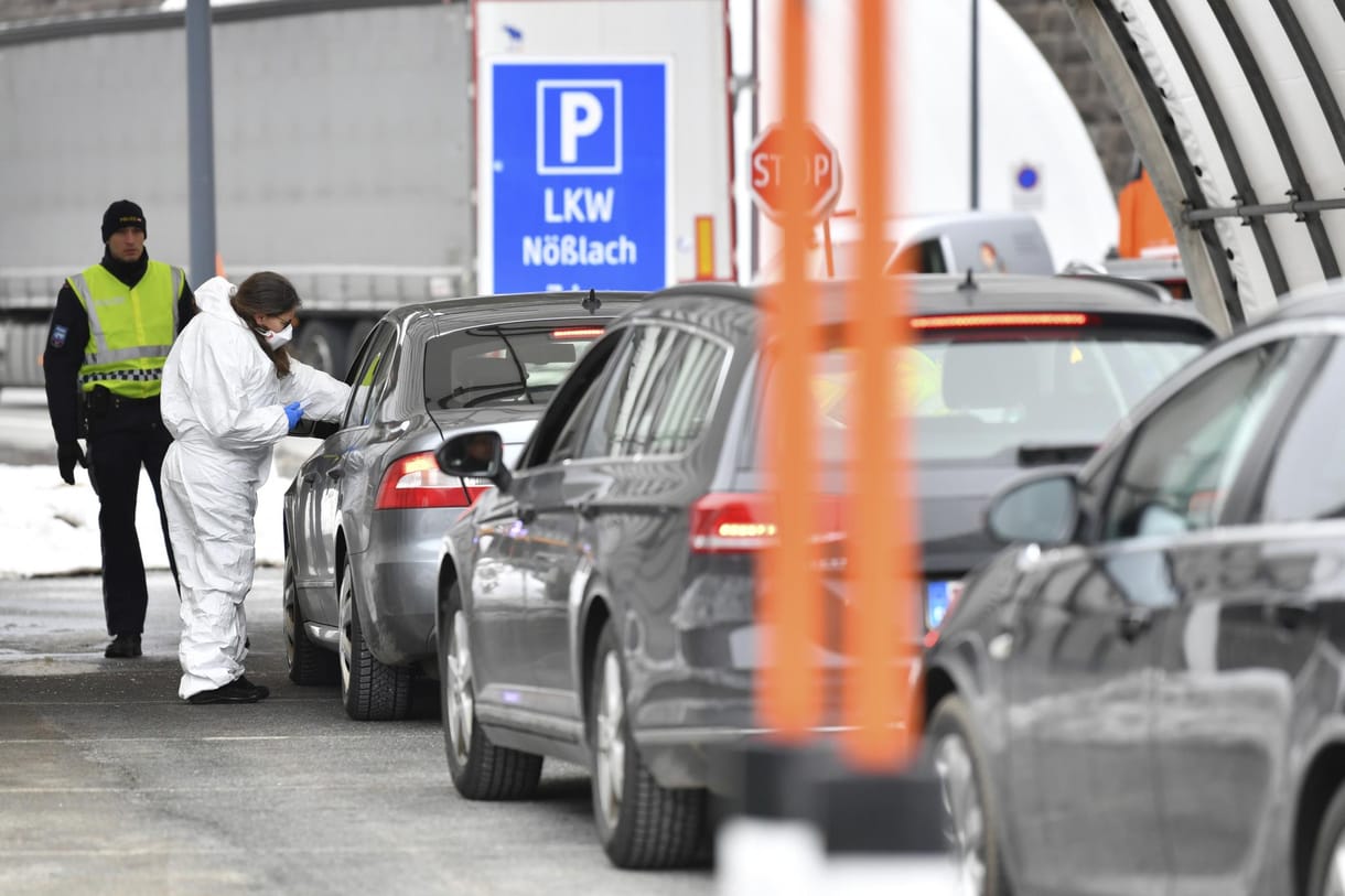 Olaszország és Szlovénia megnyitotta az első közös határátkelőt