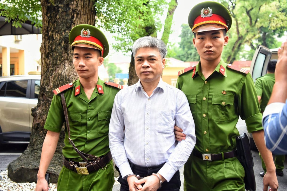 Halálra ítélték egy bank volt vezetőjét Vietnamban