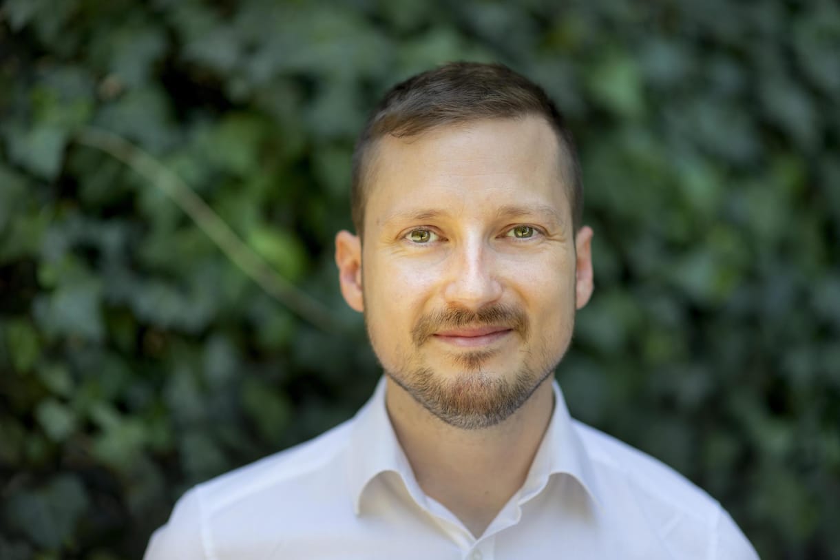 A momentumos Soproni Tamás nyert a VI. kerületben