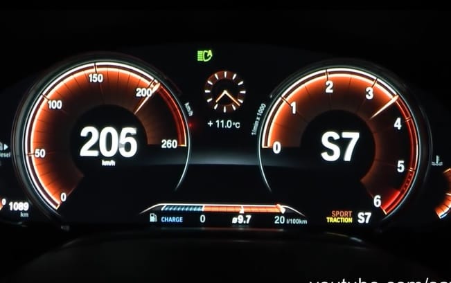 Félelmetesen gyorsul a négyturbós csúcsdízellel szerelt 7-es BMW – videó