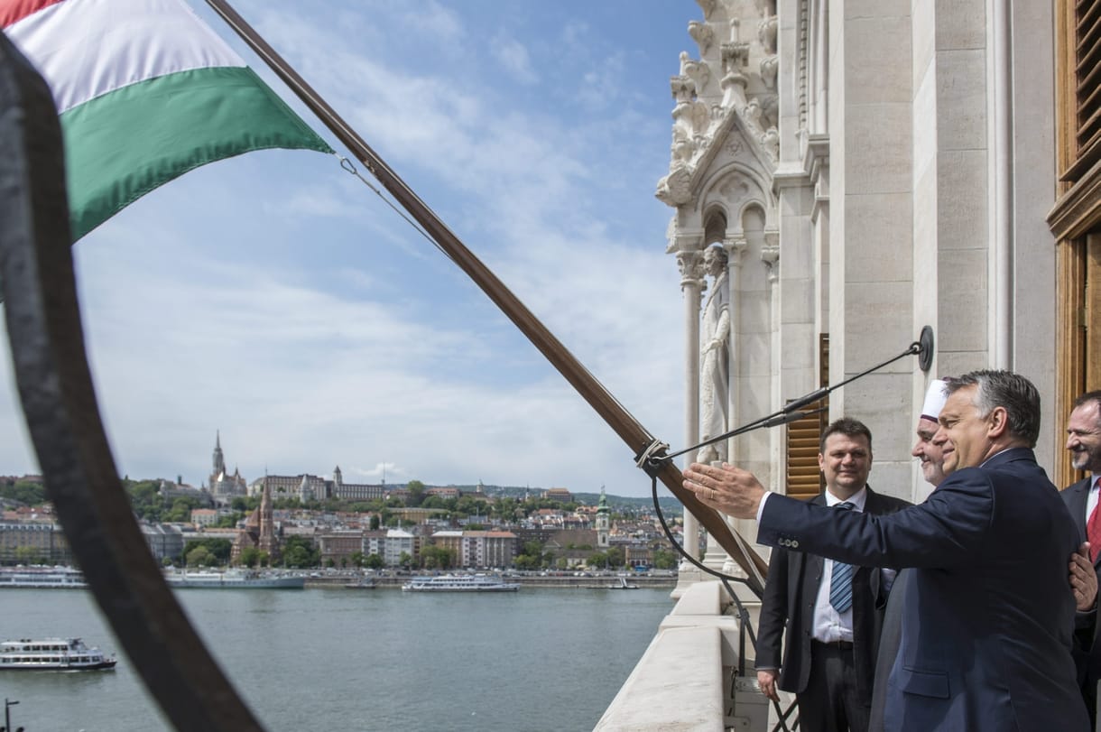 Fotó: Orbán Viktor és a főmufti