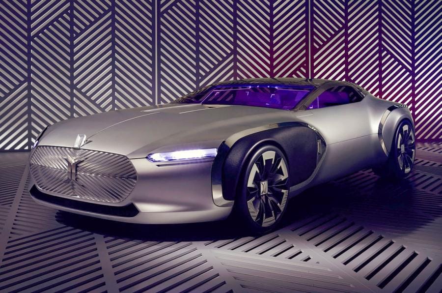 A Renault csúszott egy napot saját Vissza a jövőbe autójával