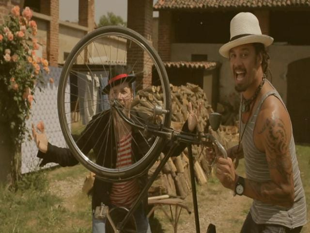 Zene kávéhoz: Michael Franti & Spearhead - Sound of Sunshine ft Jovanotti (videó)