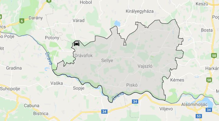 Feszítővágóval szabadítottak ki egy sofőrt a tűzoltók