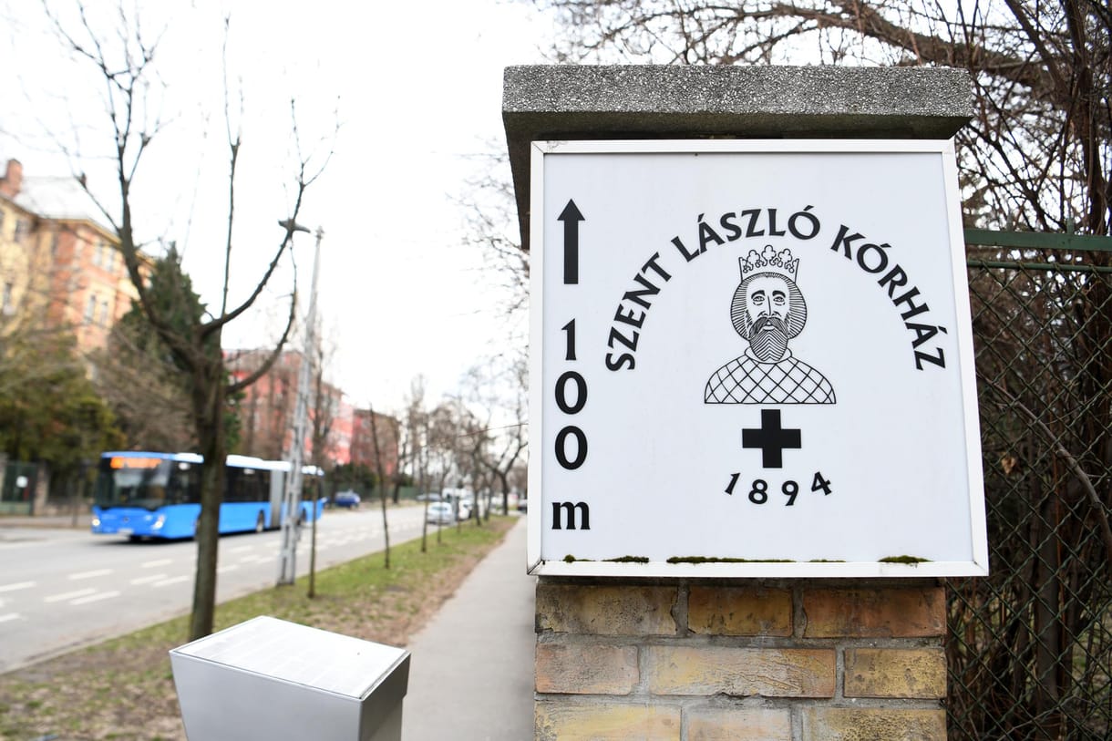 Vádat emeltek két iráni fiatal ellen, akik a Szent László Kórházban balhéztak a járvány elején