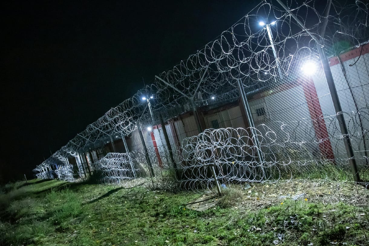 A strasbourgi bíróság ismét elítélte Magyarországot, amiért jogellenesen toloncol ki menedékkérőket