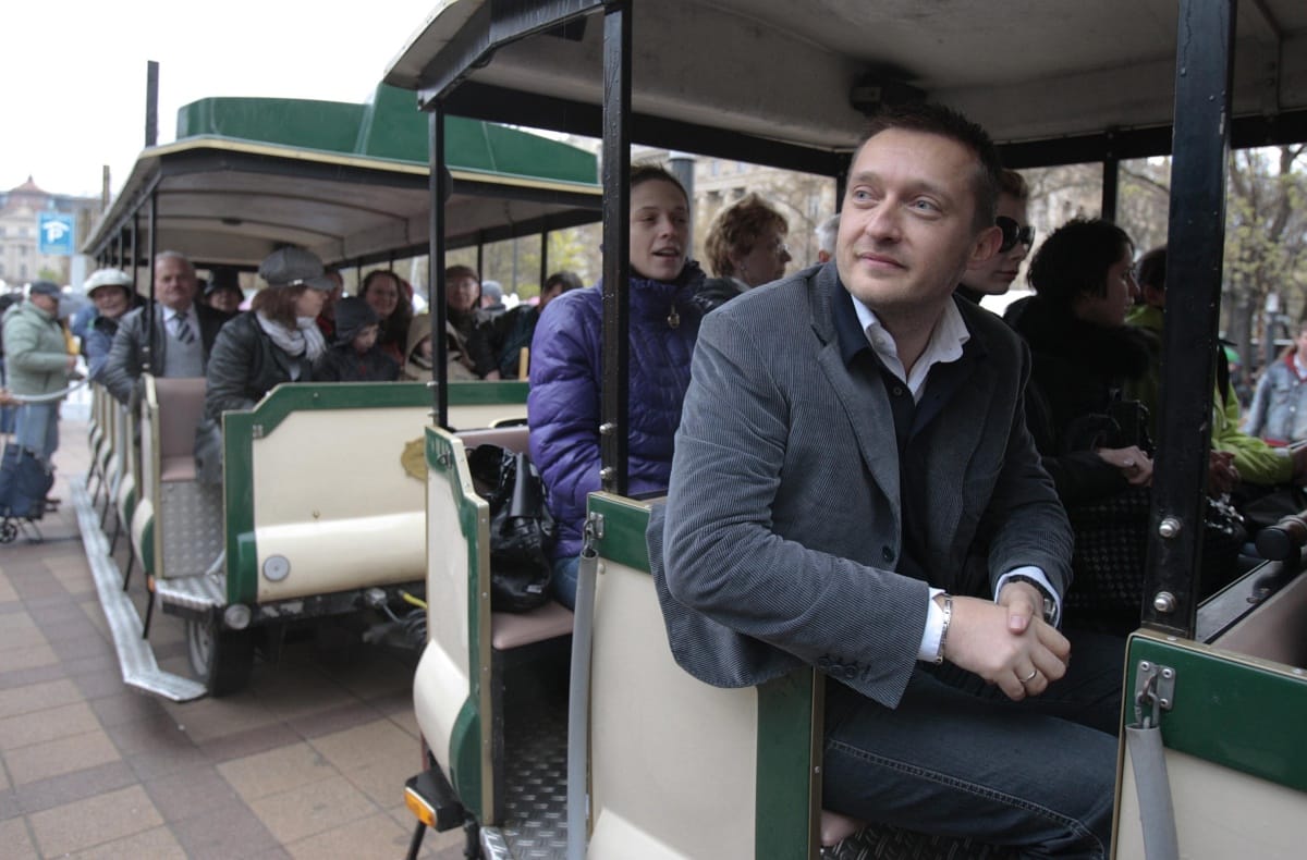 Lemondott Rogán bizalmi embere és Pasa parkbeli lakótársa