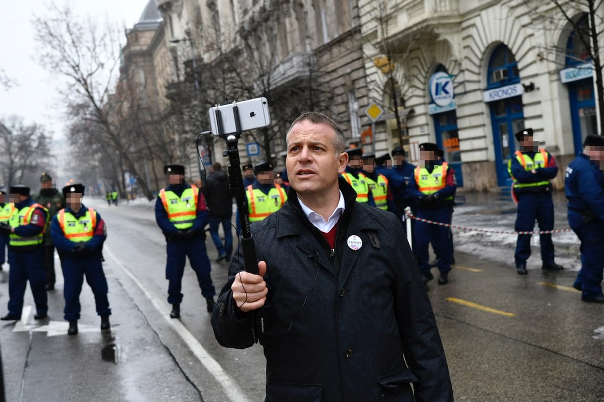 Valótlanságokat állított Juhász Péterről az Origo, éjszaka rakták ki a helyreigazítást