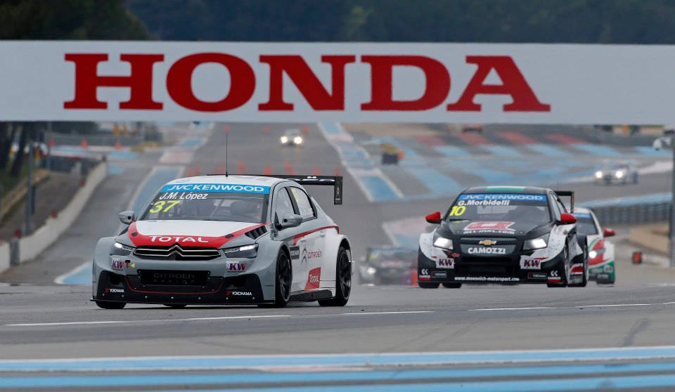 Az utolsó helyről indulva is nyert a Citroen a WTCC-ben