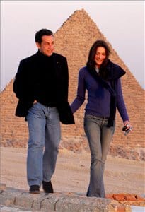 Sarkozy nem állhatja a nála magasabb testőröket