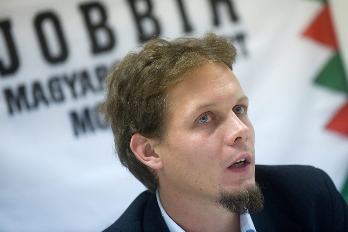 A pártelnök kérésére lemondott a Jobbik egyik alapítója az országos választmány éléről
