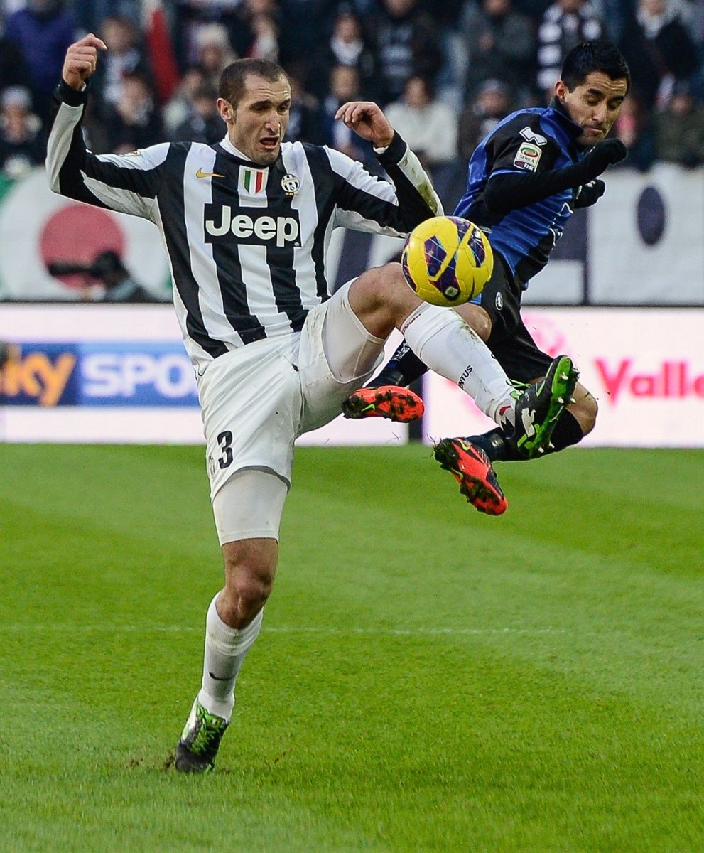 Két hónapig nem számíthat Chiellinire a Juventus