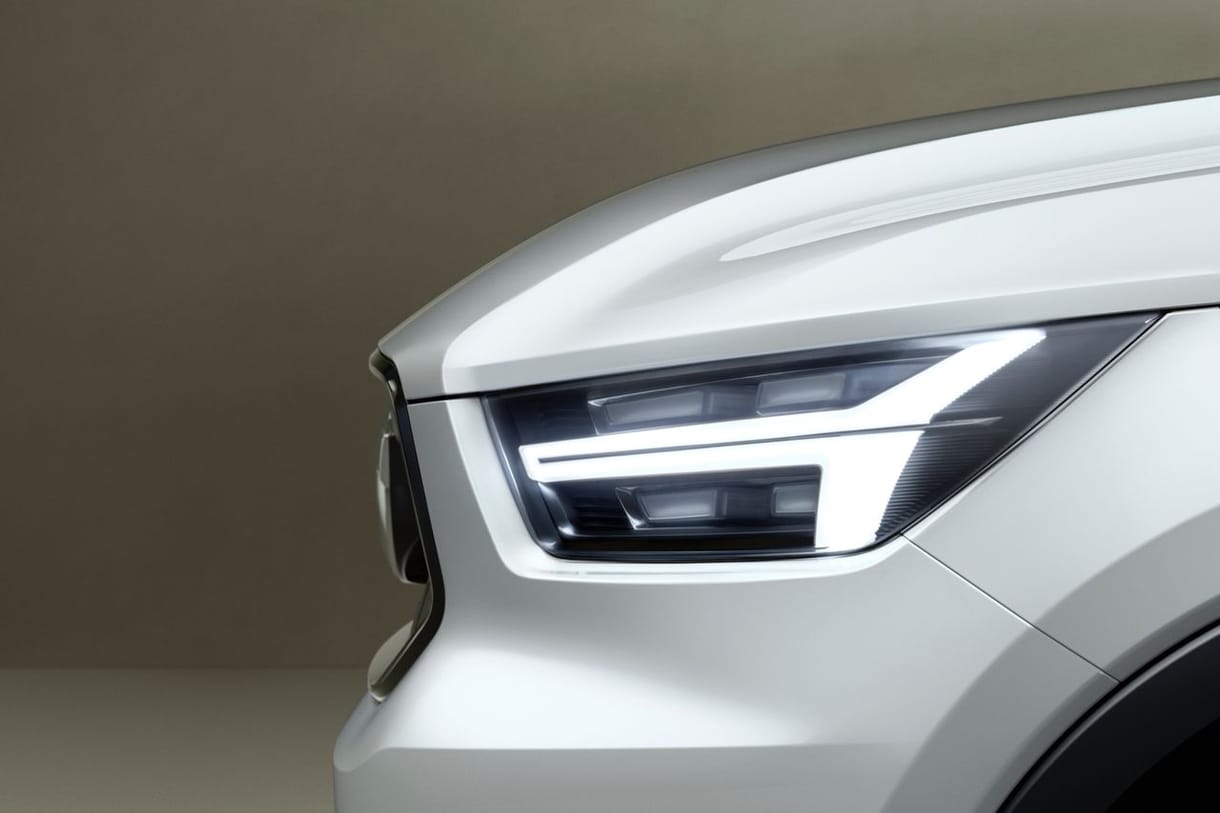 Megvan, mikor jön a jövő Volvója, amitől félhet az Audi A3 és a Mercedes GLA is