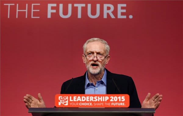 Jeremy Corbyn ismét a brit Munkáspárt vezetője