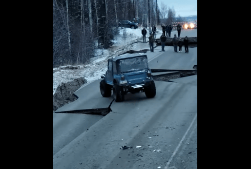 Videó: Alaszka a földrengés után, most nem divatterepjáróknak való vidék