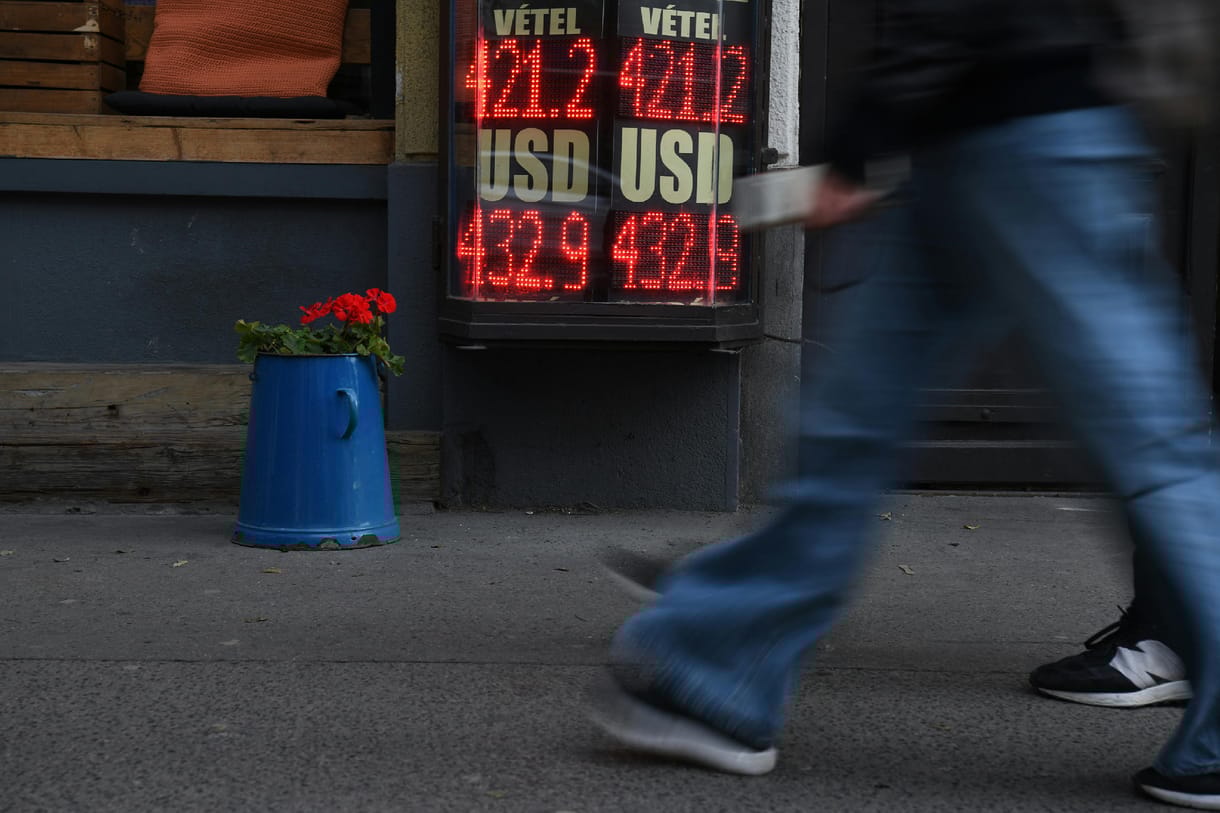 És akkor a forint árfolyama szállt, a kamatemelés meg állt