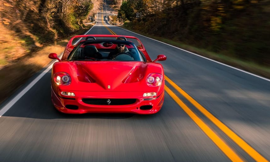 Szinte vadonatúj Ferrari F50 vár új gazdára