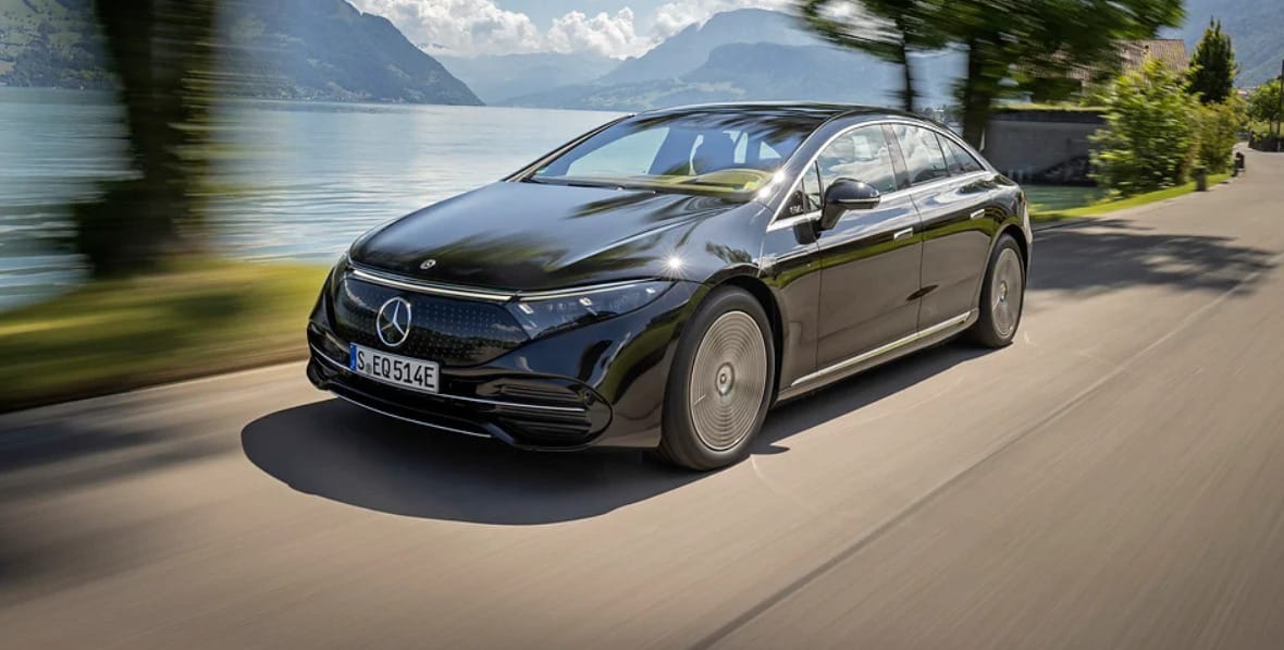 Kínában is tesztelheti nagymértékben önvezető autóit a Mercedes