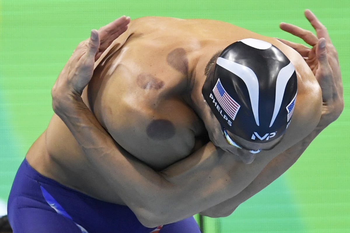 És akkor Michale Phelps versenyre kelt egy cápával - videó