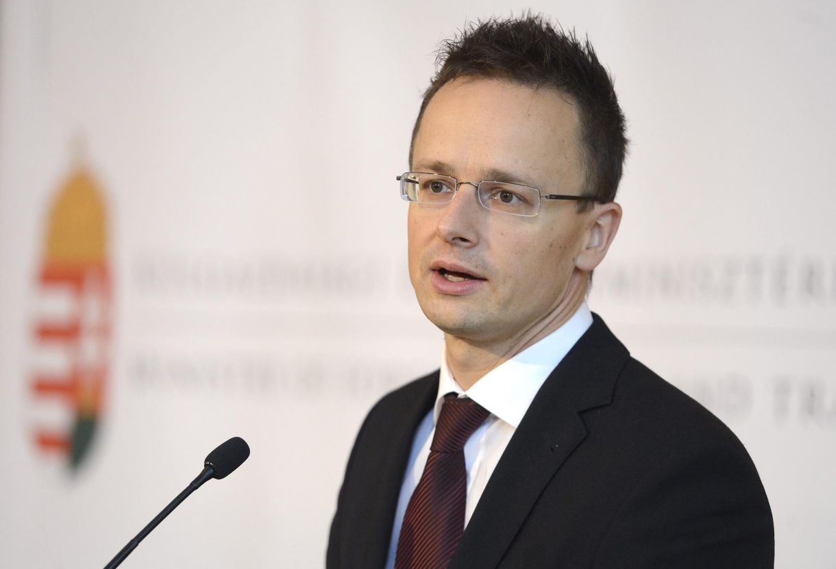 Szijjártó szerint a Soros-terv fent van az interneten, csak meg kell keresni