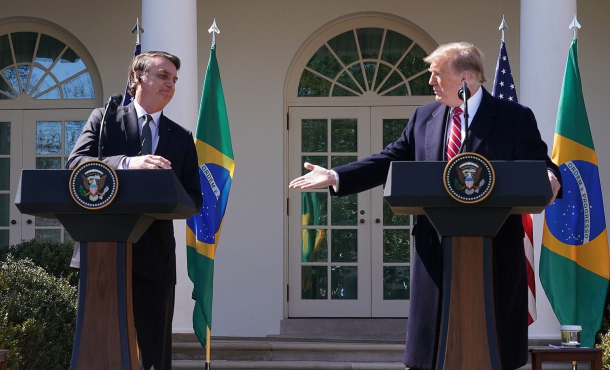 Trump szerint Bolsonaro jól kezeli amazóniai katasztrófát, és mindenben támogatja a brazil elnököt