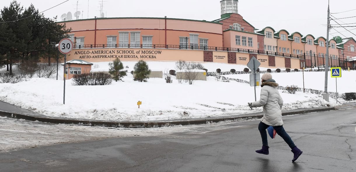 Felfüggesztették a moszkvai angol-amerikai iskola működését