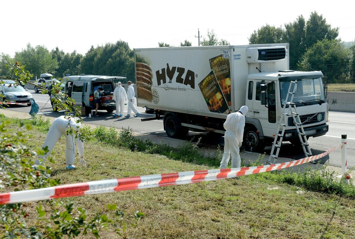 Halálkamion: rendkívüli biztonsági intézkedések között zajlik a per